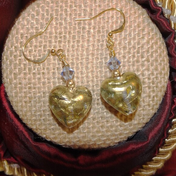 Hand-crafted drop earrings from Czech hearts in four stylish colors - Picture 9 of 12